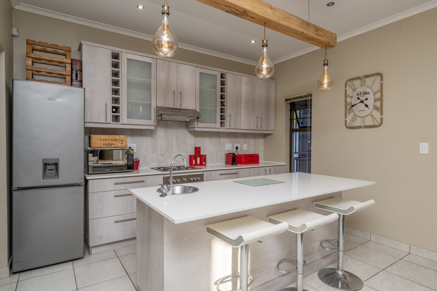 3 Bedroom Property for Sale in Viking Village Western Cape